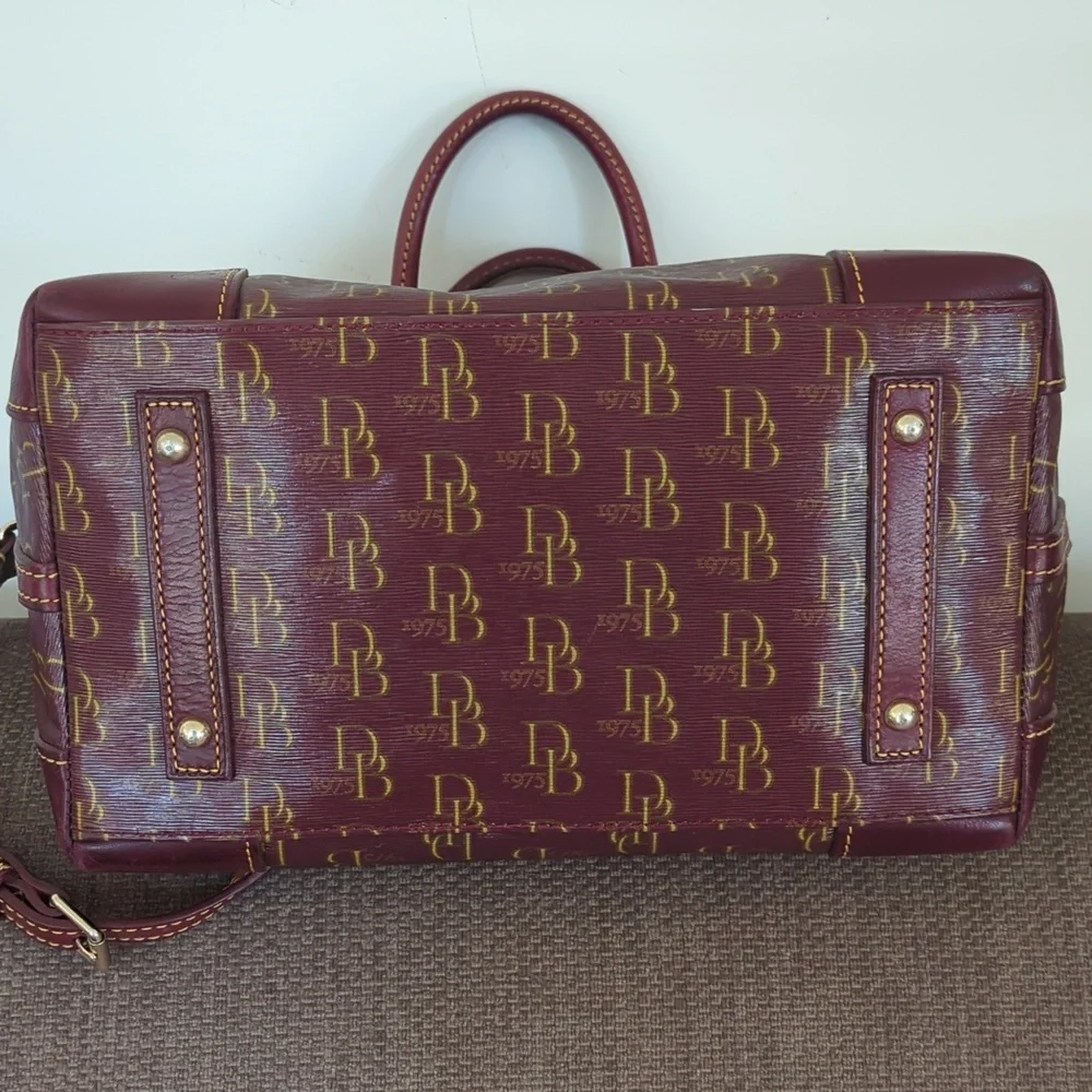 Dooney & Bourke bag rich